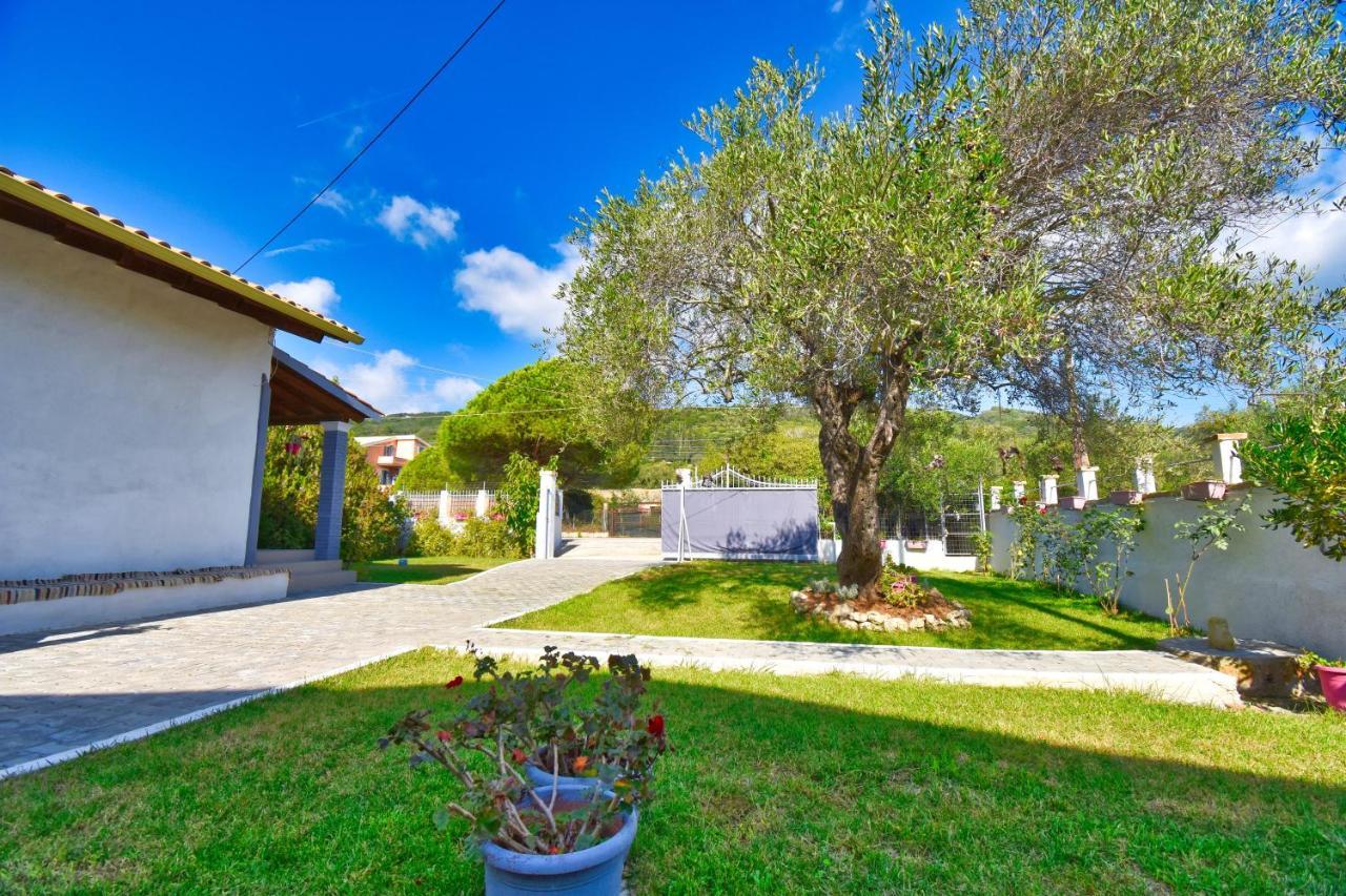 Ninas Cottage Línia Exterior foto